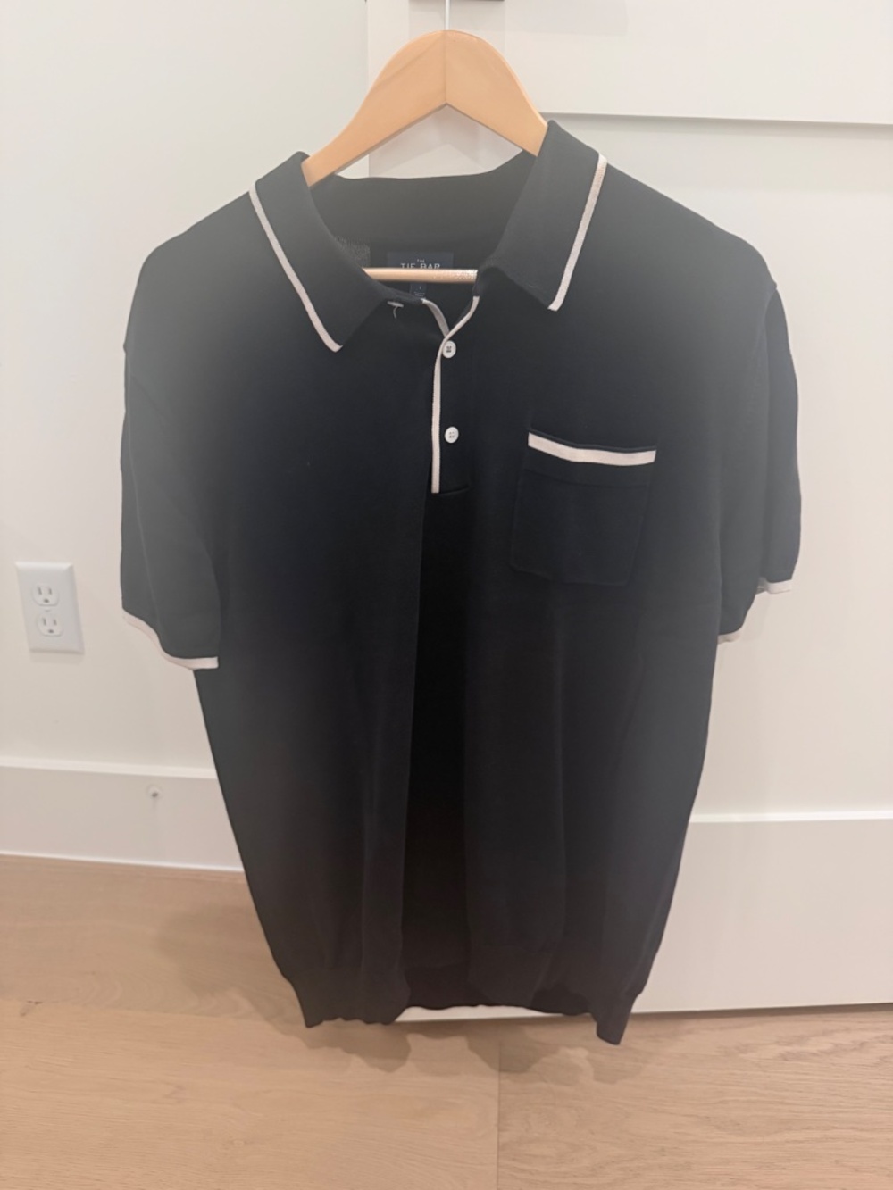 The Tie Bar Black Knit Polo Sweater Shirt White Trim Pocket Large - Picture 8 of 8